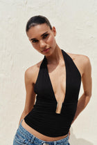SOLANA HALTER TOP