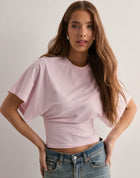WHITE SLEEVE TEE